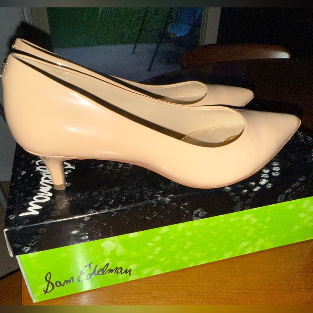 SAM EDELMAN
Dori Kitten Heel Pumps